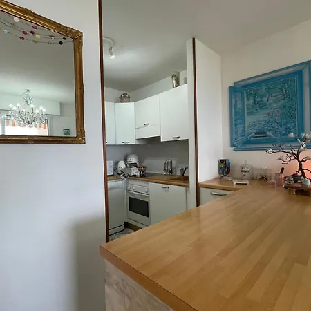 Sea View 2-br W Ac Pool Terrace Parking - Benakey Holiday home *
